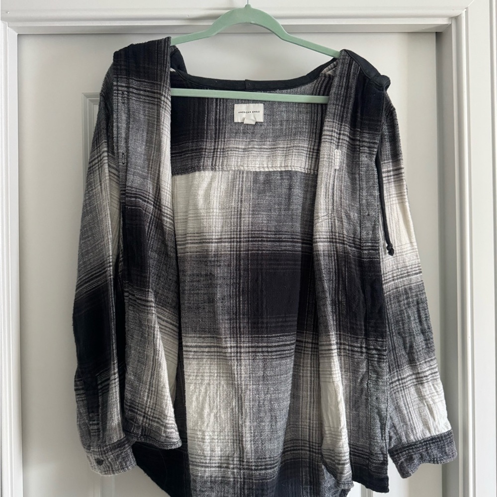 American Eagle Outfitters Plaid sweatshirt
